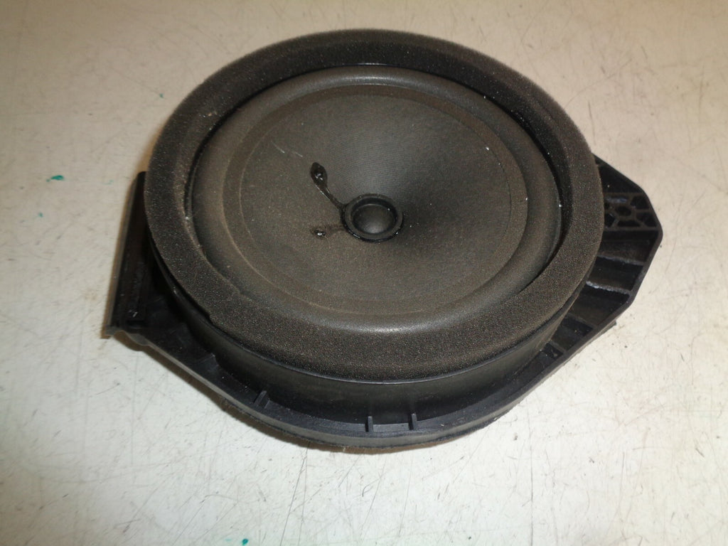 VAUXHALL VIVA 2016 OSF DRIVER SIDE FRONT DOOR SPEAKER