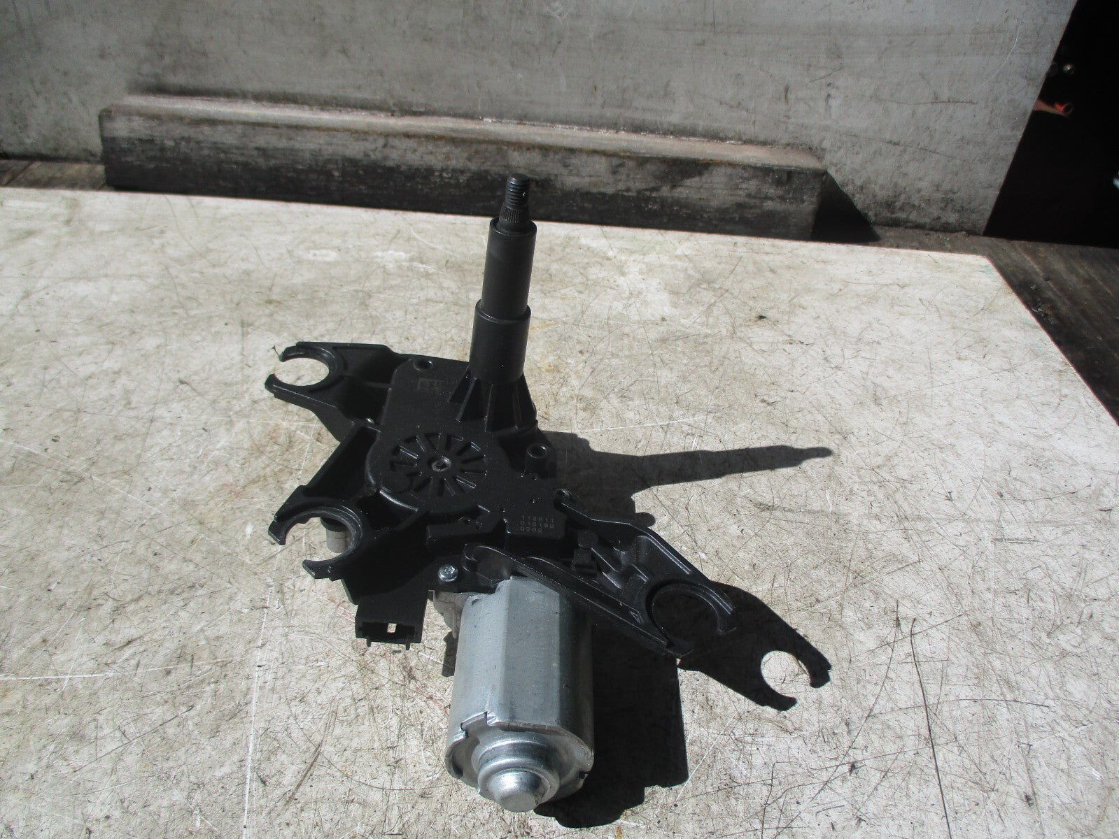 NISSAN MICRA K14 2019 REAR WINDSCREEN WIPER MOTOR LINKAGES 287109757R