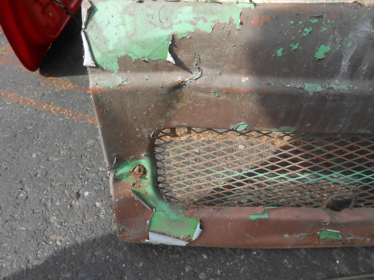 BMC AUSTIN LEYLAND MORRIS 420 FG 6 CYLINDER PETROL STEEL FRONT PANEL