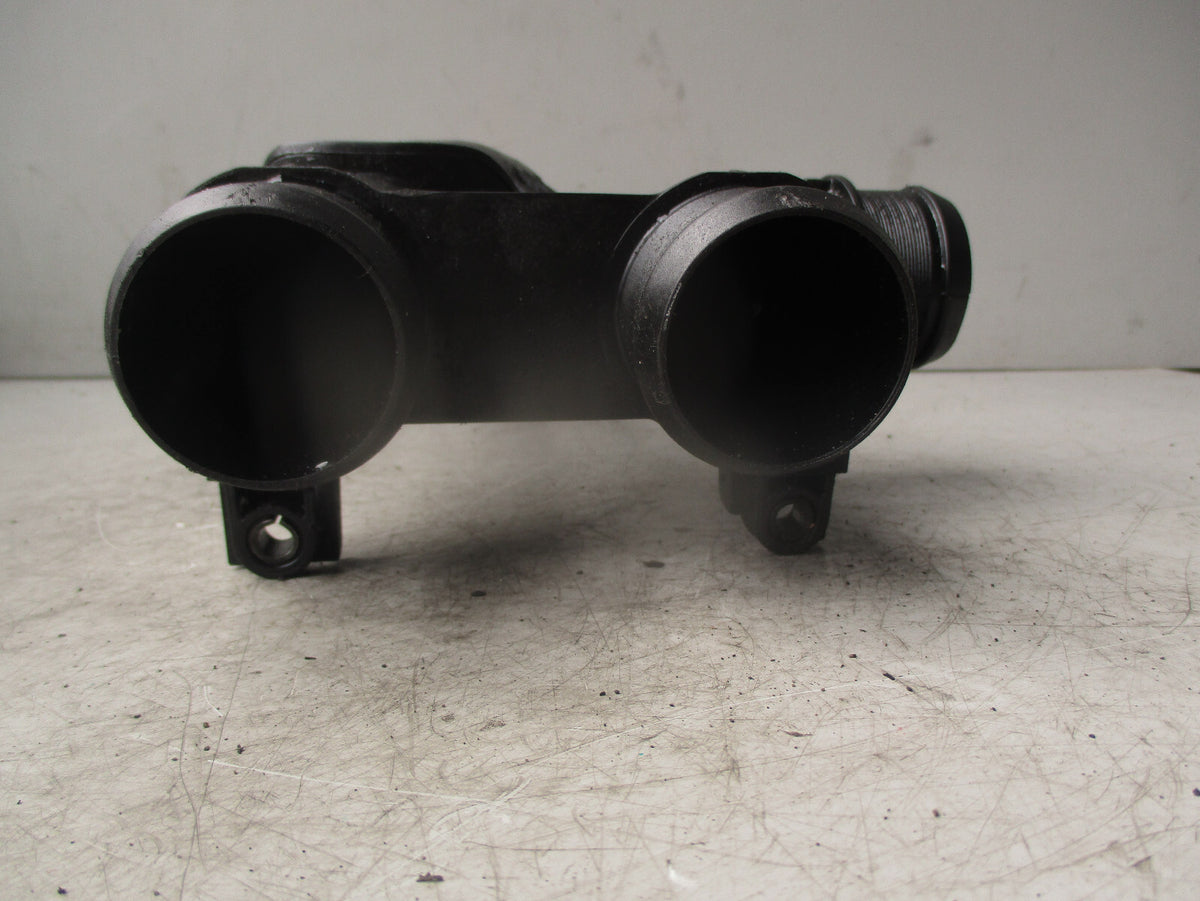 2017 CITROEN C4 MK2 1.6 DIESEL INTERCOOLER PIPE DUCT 9804177580