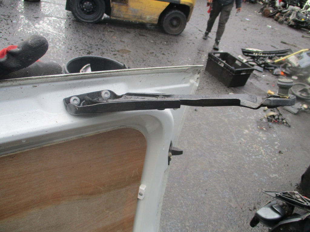PEUGEOT BIPPER 2015 NSR PASSENGER SIDE SLIDING LOADING DOOR WHITE