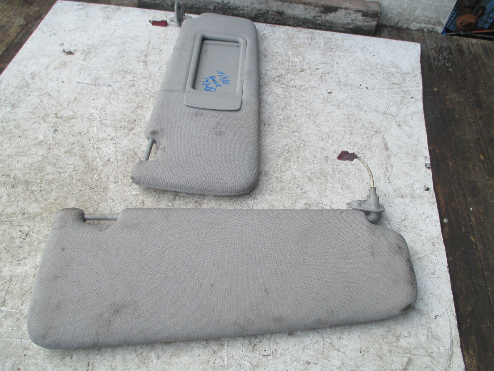 BMW 3 SERIES E90 2008 FRONT DRIVER PASSENGER SUN VISOR