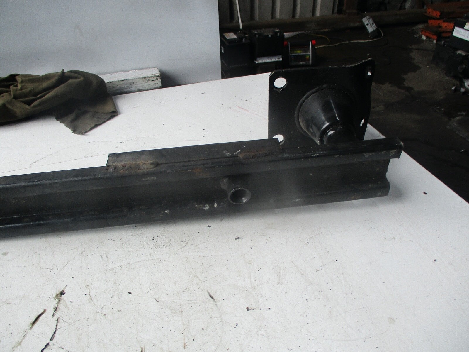 PEUGEOT 308 MK1 FRONT BUMPER REINFORCEMENT BAR 29054E03