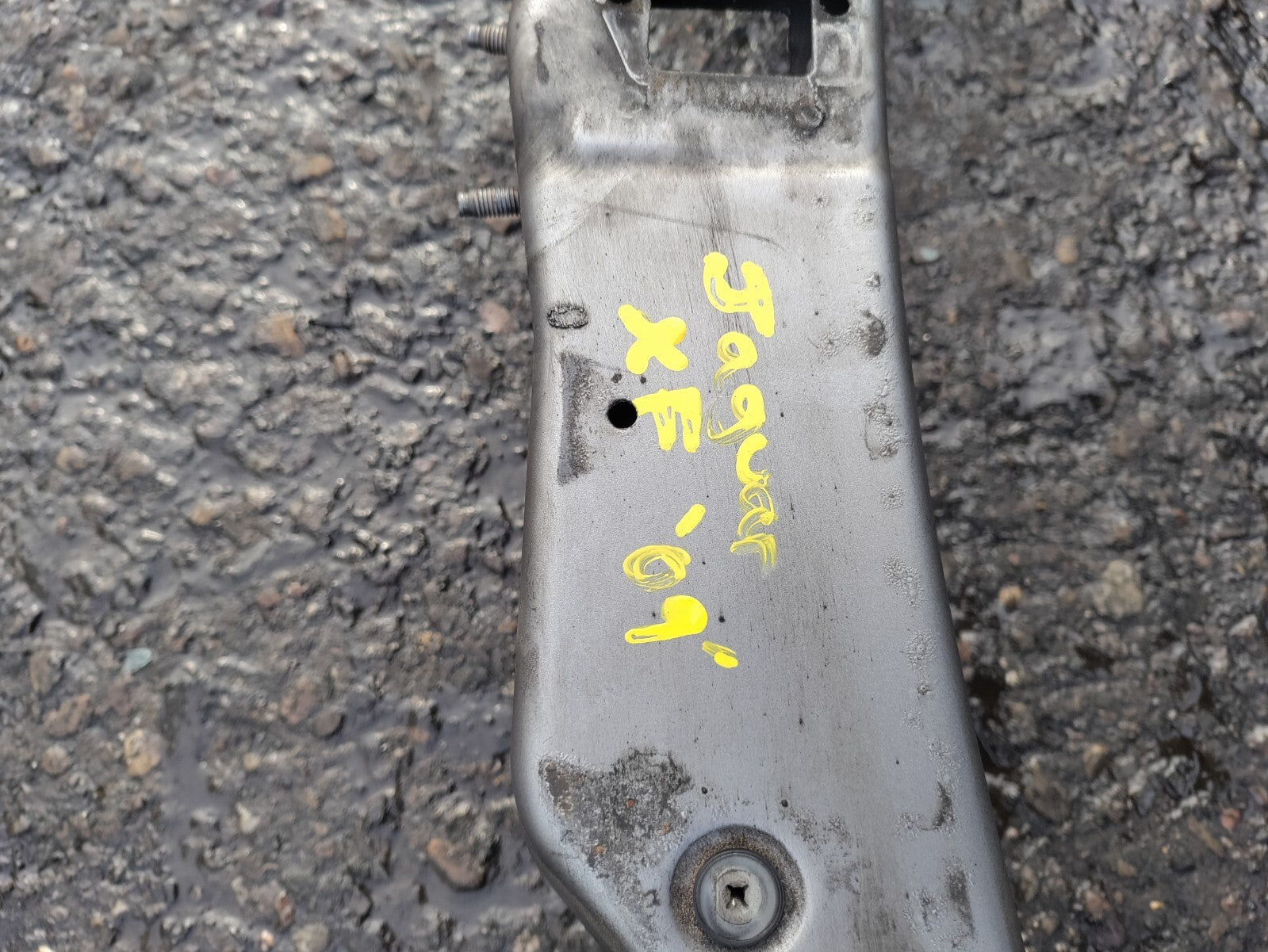 2009 JAGUAR XF X250 FRONT SLAM PANEL TOP BONNET LOCK RADIATOR SUPPORT BAR