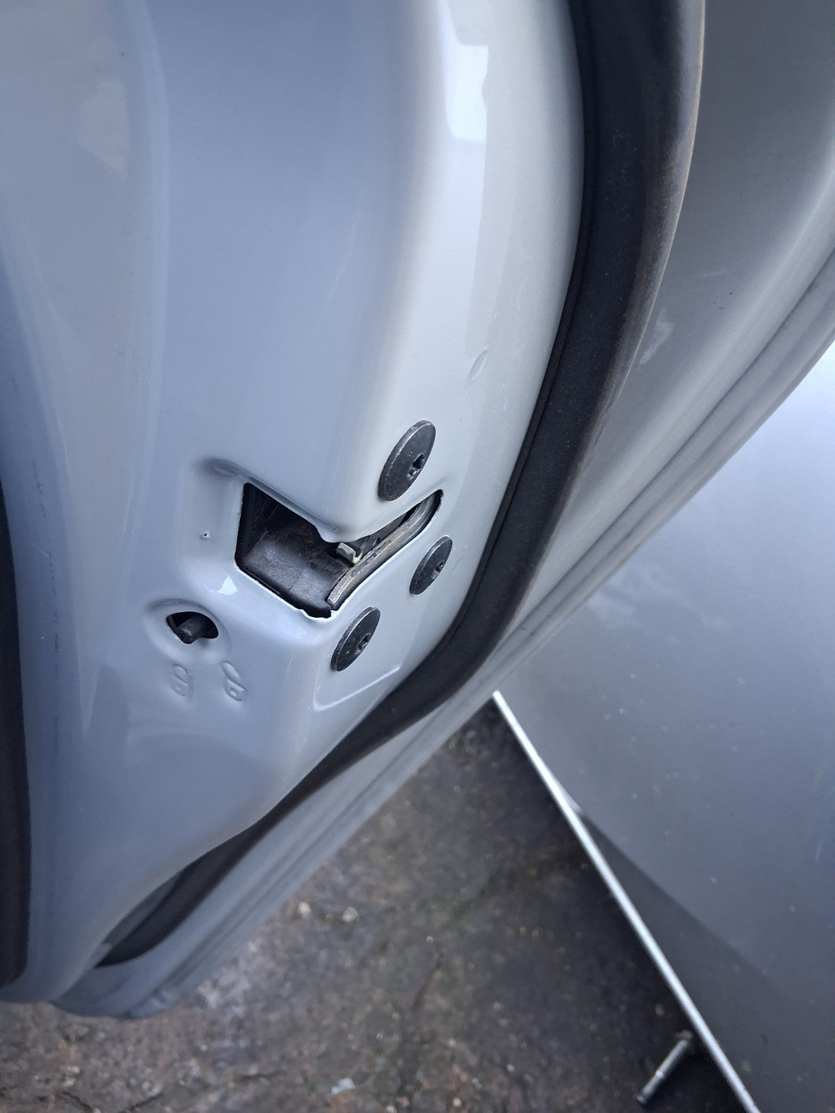 2024 RENAULT CLIO FACELIFT MK5 OSR DRIVER SIDE REAR RIGHT DOOR LOCK MECHANISM