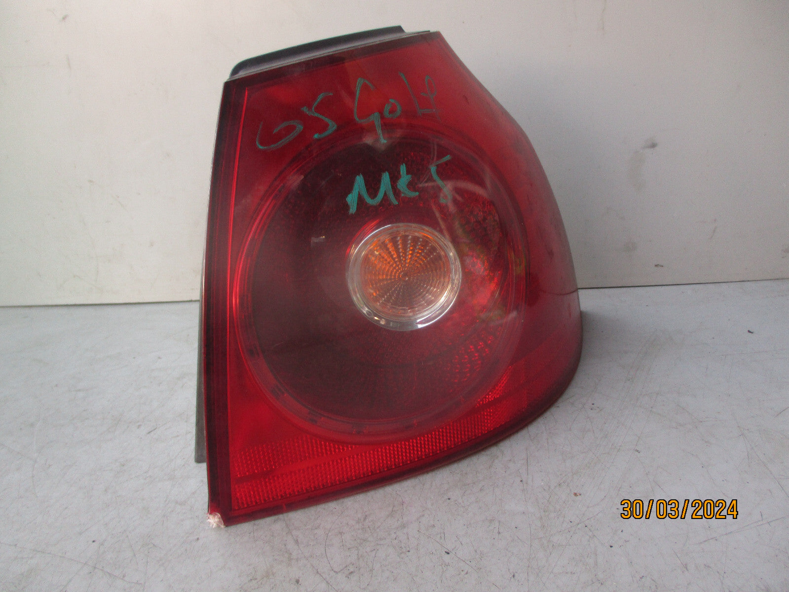 2005 VOLKSWAGEN GOLF MK5 OSR DRIVE SIDE REAR TAIL LIGHT 1K6945096Q