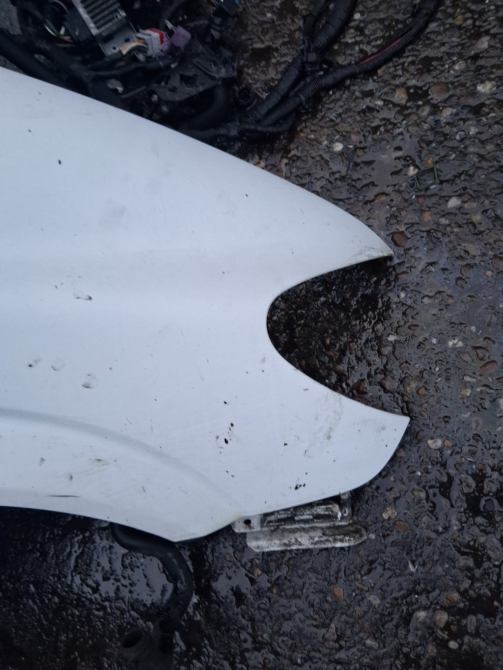 MERCEDES BENZ VITO W639 2007 OSF DRIVER SIDE FRONT WING PANEL WHITE