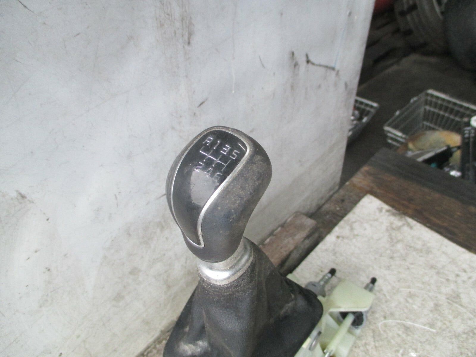 KIA VENGA 2018 1.4 PETROL 6 SPEED MANUAL GEARSTICK GEARSHIFTER
