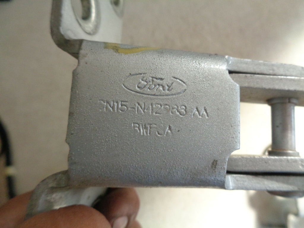 FORD ECOSPORT MK2 2017 REAR OS + NS REAR DOOR TAILGATE HINGE CN15N142982AA