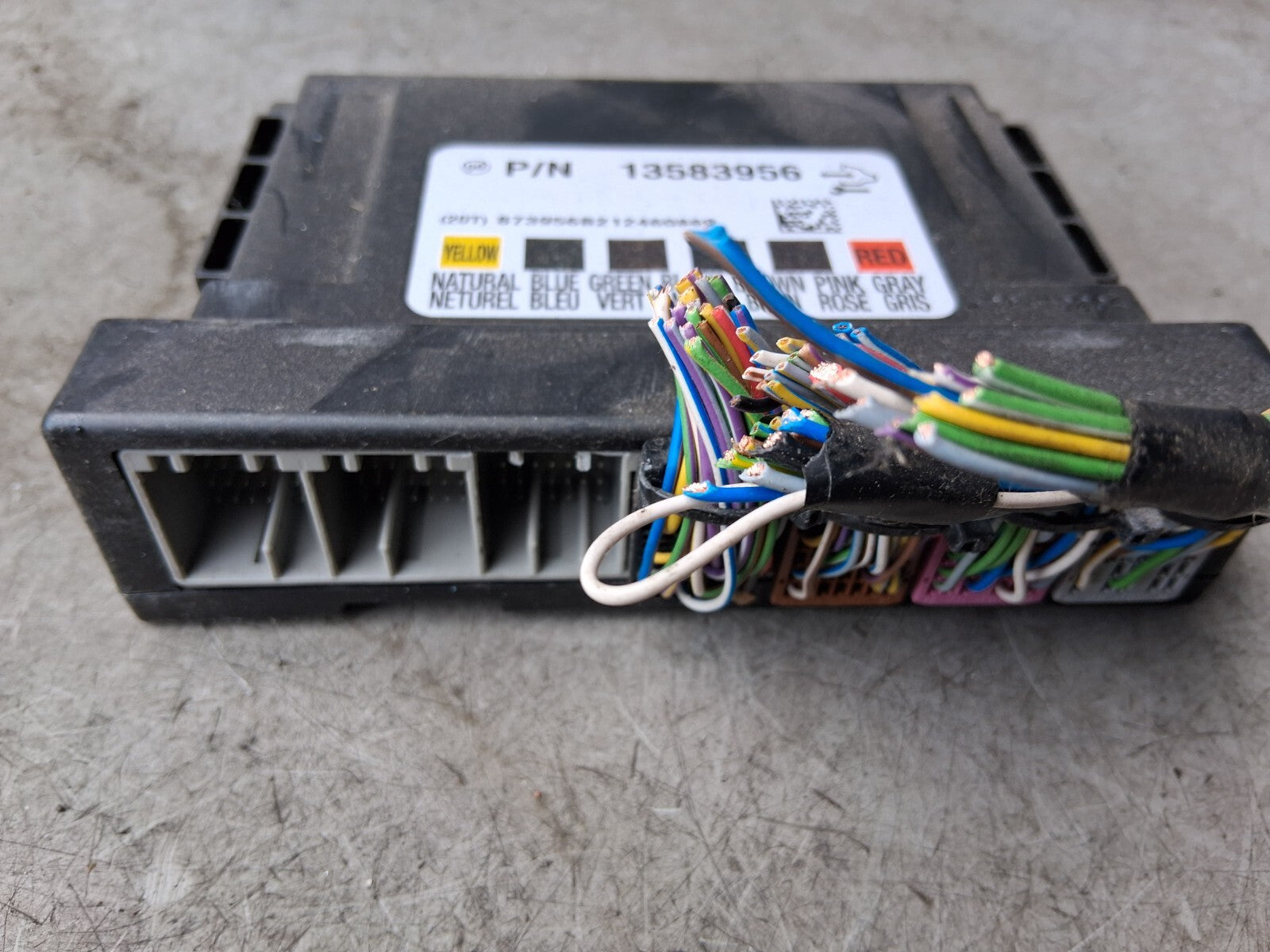 2012 VAUXHALL ASTRA J BODY CONTROL MODULE 13583956
