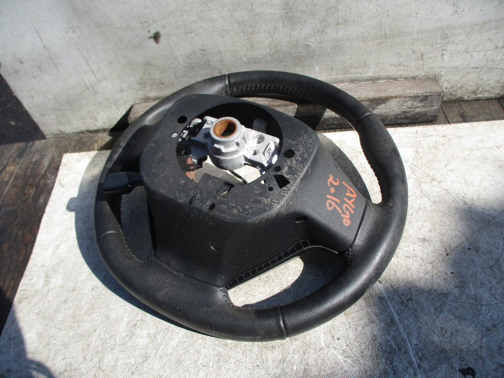 TOYOTA AYGO MK2 2016 3 SPOKE MULTIFUNCTION STEERING WHEEL