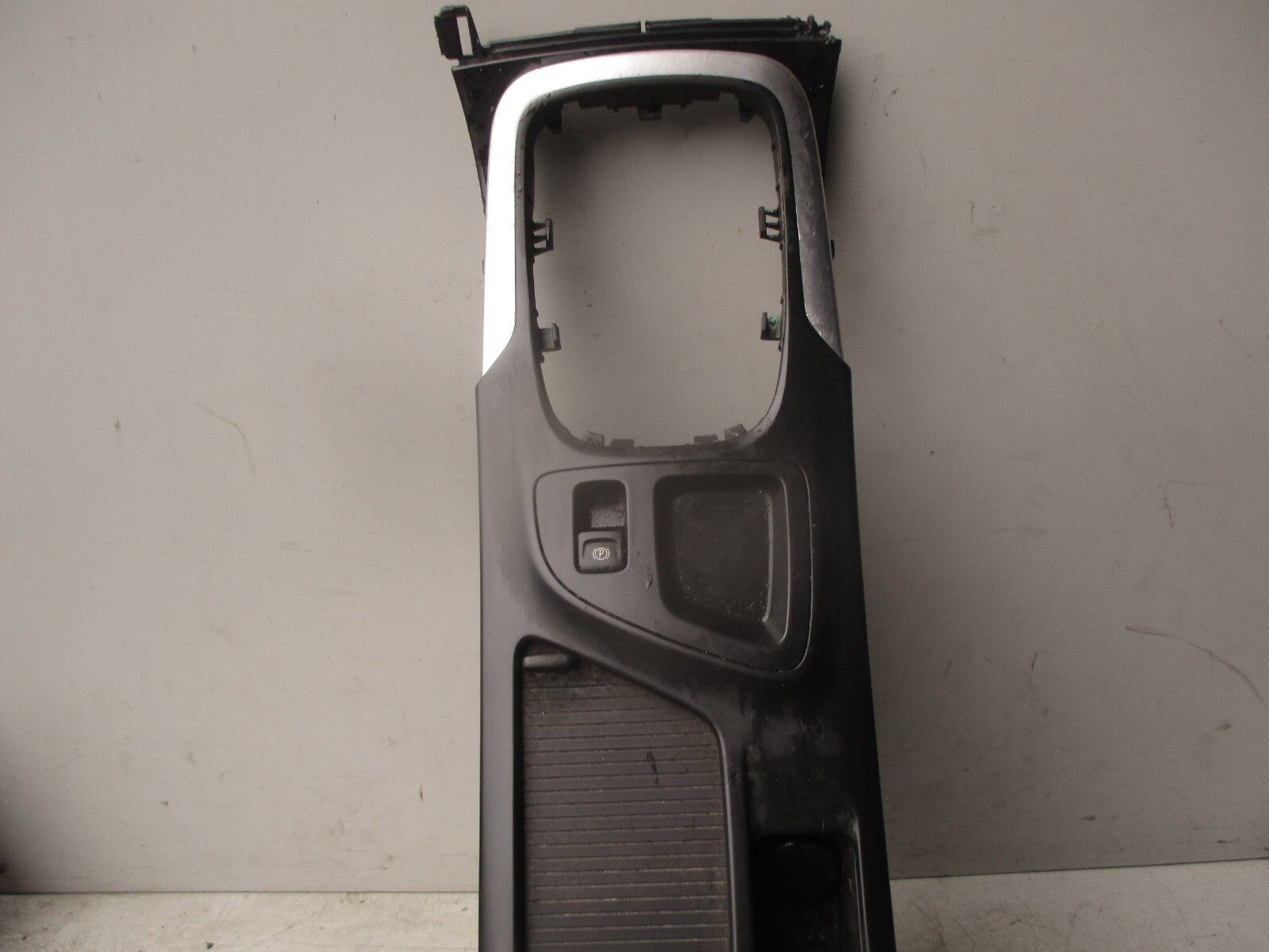 2013 VAUXHALL INSIGNIA MK1 CENTRE CONSOLE CUPHOLDER GEAR SURROUND TRIM 22831963