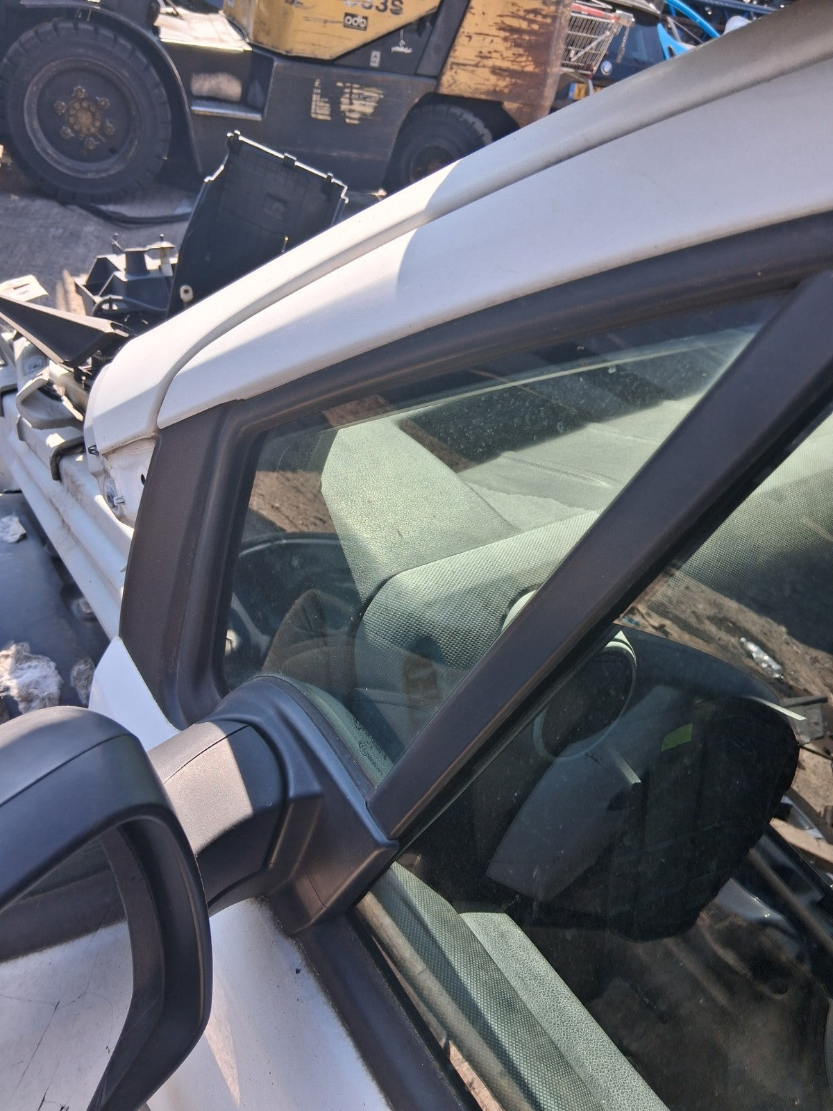 2015 PEUGEOT PARTNER MK2 NSF PASSENGER SIDE FRONT LEFT QUARTER WINDOW GLASS