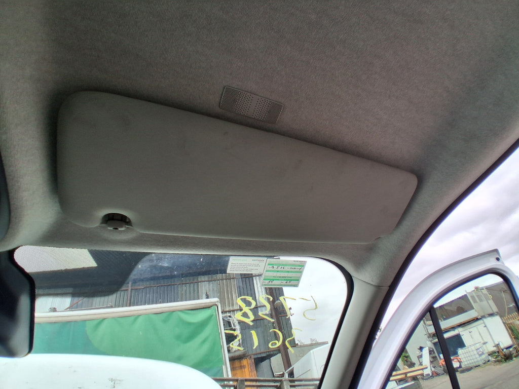 2024 RENAULT TRAFIC X82 MK3 OSF DRIVER SIDE FRONT SUN VISOR SHADE