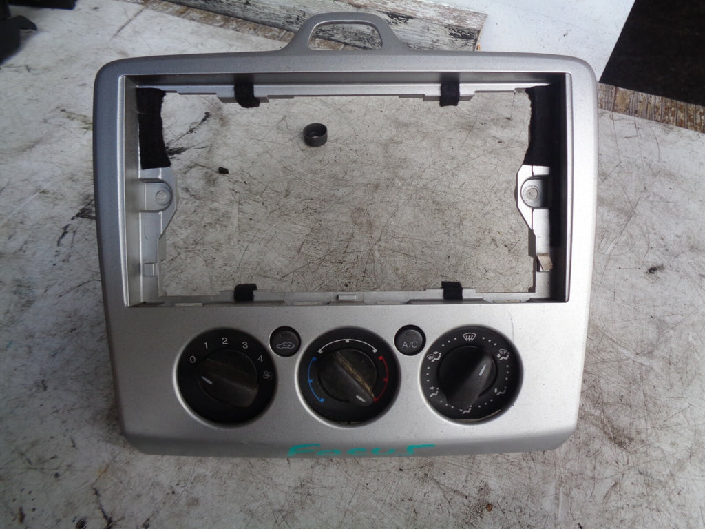 FORD FOCUS 2006 AIR CONDITIONER CLIMATE HEATER CONTROL UNIT 69607003