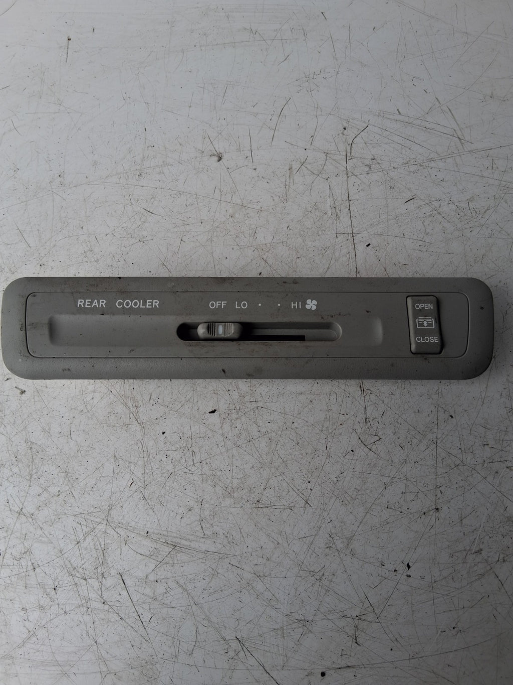 TOYOTA ESTIMA MK3 2013 HEATER HVAC CONTROL PANEL 8861028560
