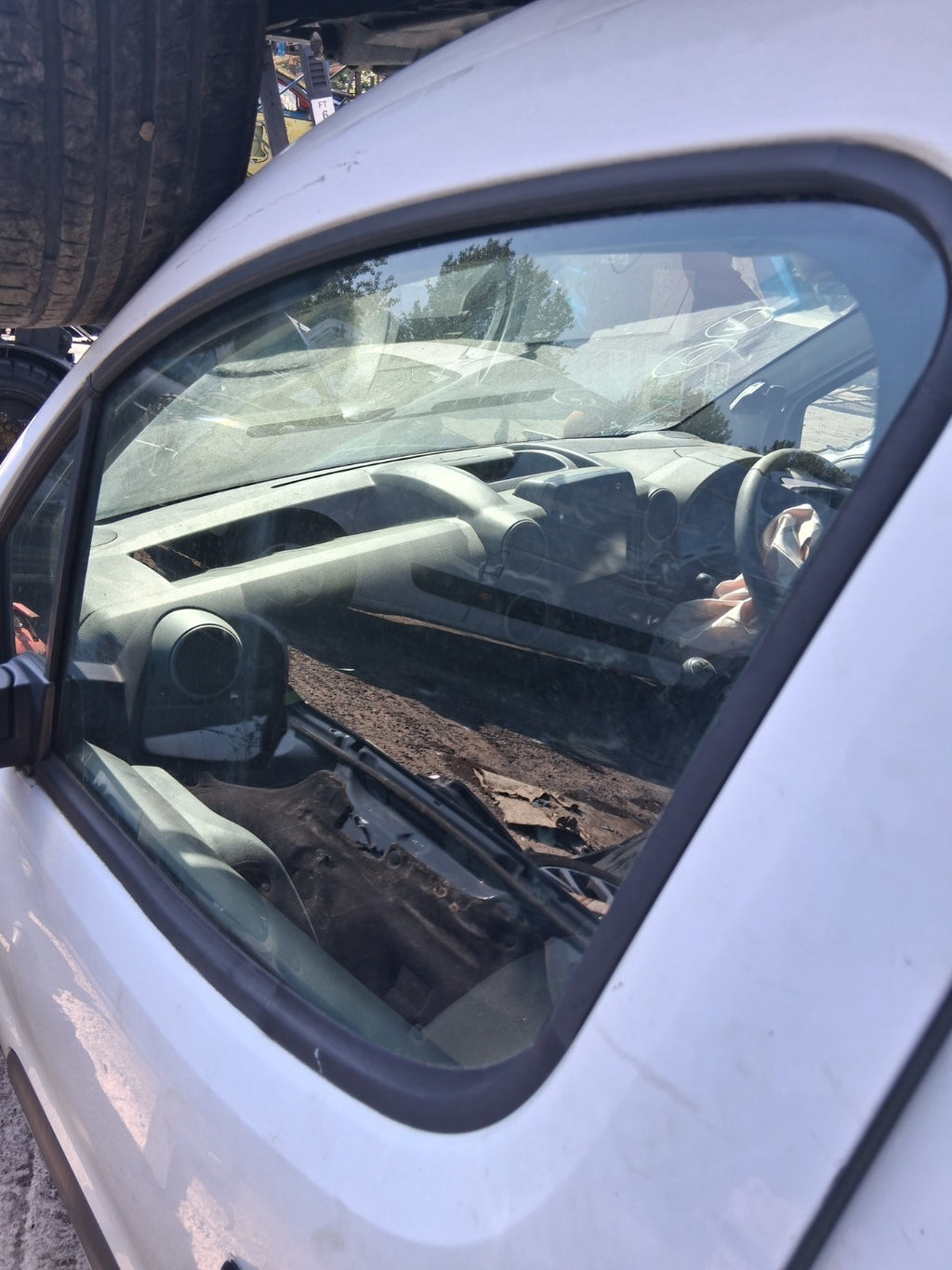 2015 PEUGEOT PARTNER MK2 NSF PASSENGER SIDE FRONT LEFT WINDOW GLASS