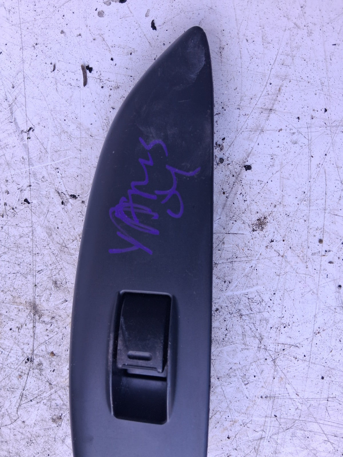 2004 TOYOTA YARIS MK1 NSF PASSENGER SIDE FRONT LEFT WINDOW CONTROL SWITCH