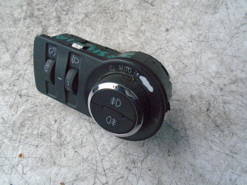 VAUXHALL INSIGNIA MK1 2012 HEADLIGHT CONTROL SWITCH 13268694