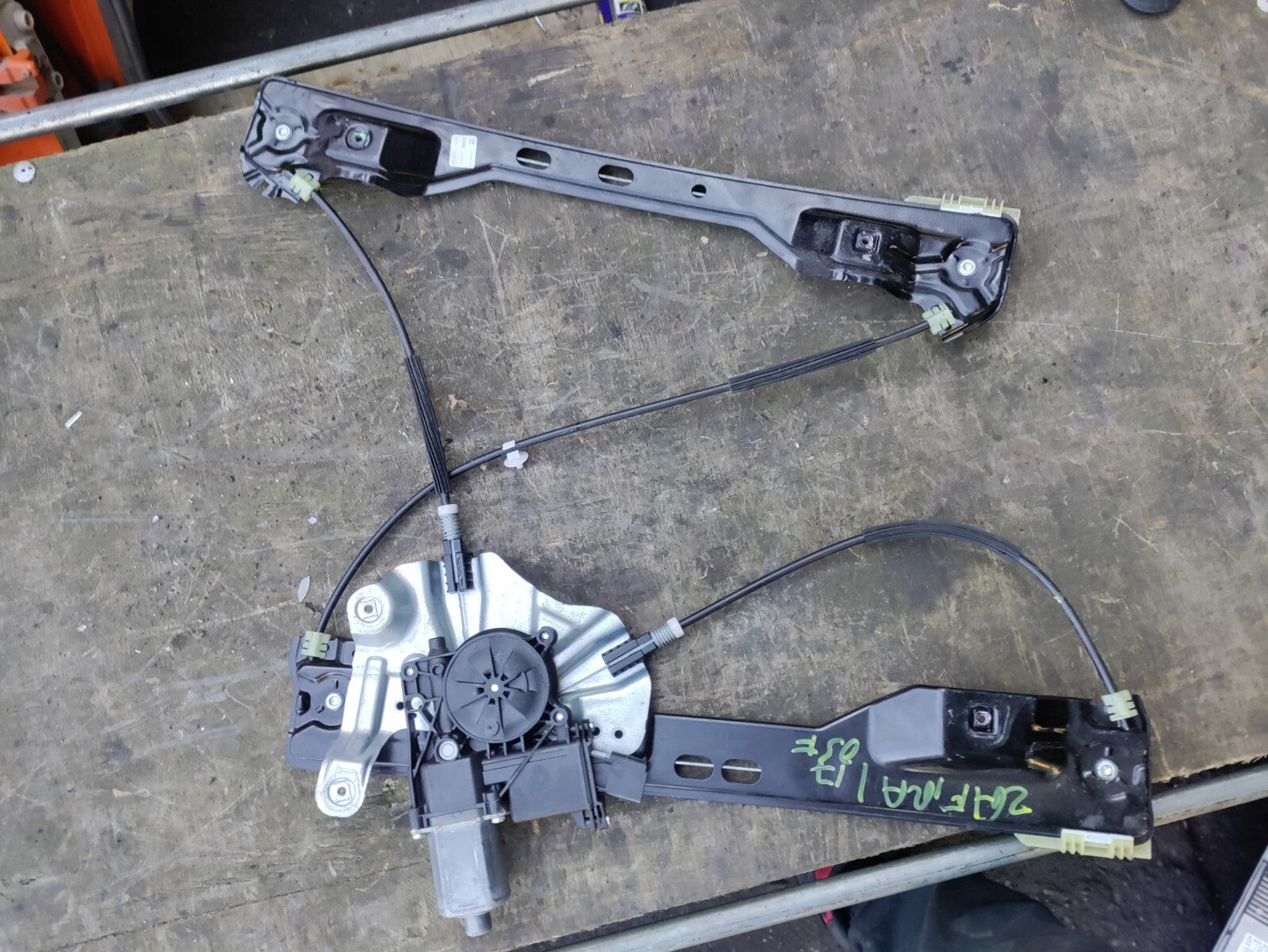 VAUXHALL ZAFIRA C MK3 OSF DRIVER SIDE WINDOW MOTOR & REGULATOR 20951582