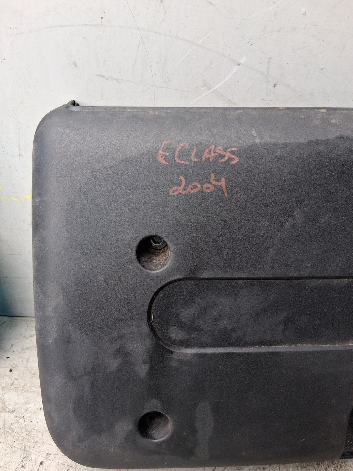 2004 MERCEDES E CLASS W211 ENGINE COVER PLATE TRIM PANNEL A6470100267