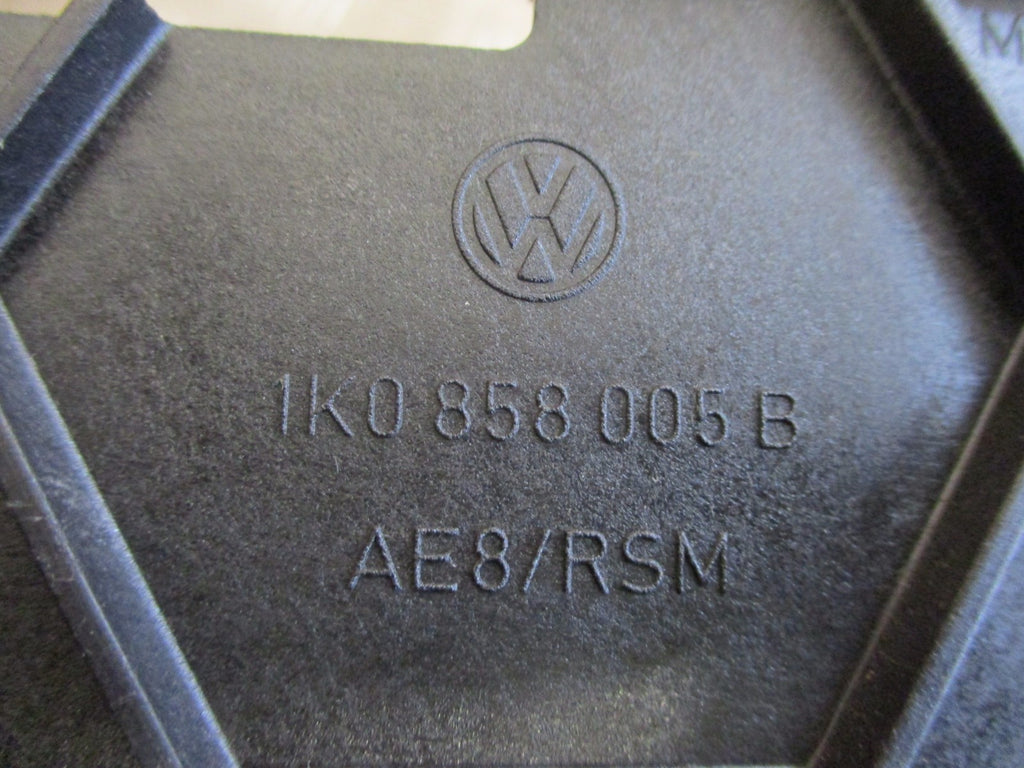 VOLKSWAGEN GOLF MK5 RADIO STEREO BRACKET MOUNT 1K0 858 005B
