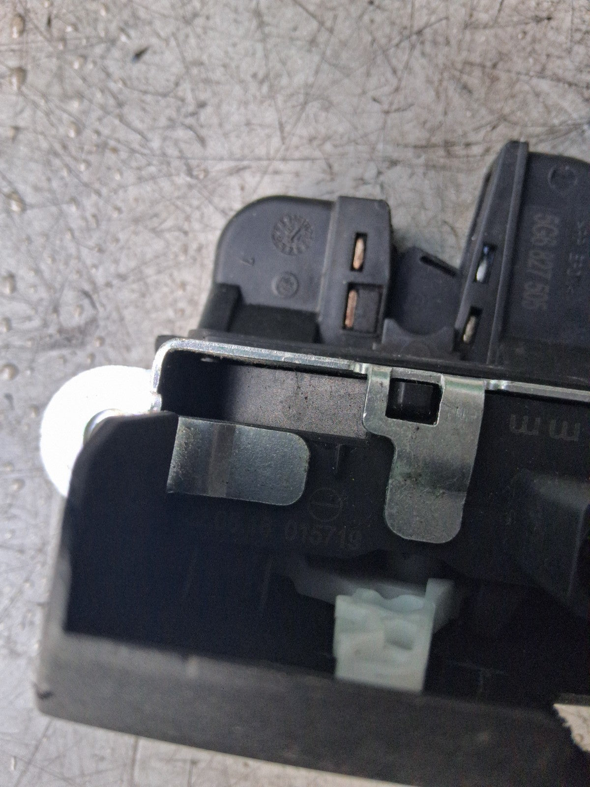 2015 VW VOLKSWEN GOLF MK7 TAILGATE BOOT LID LOCK LATCH CATCH MECHANISM 5G6827505