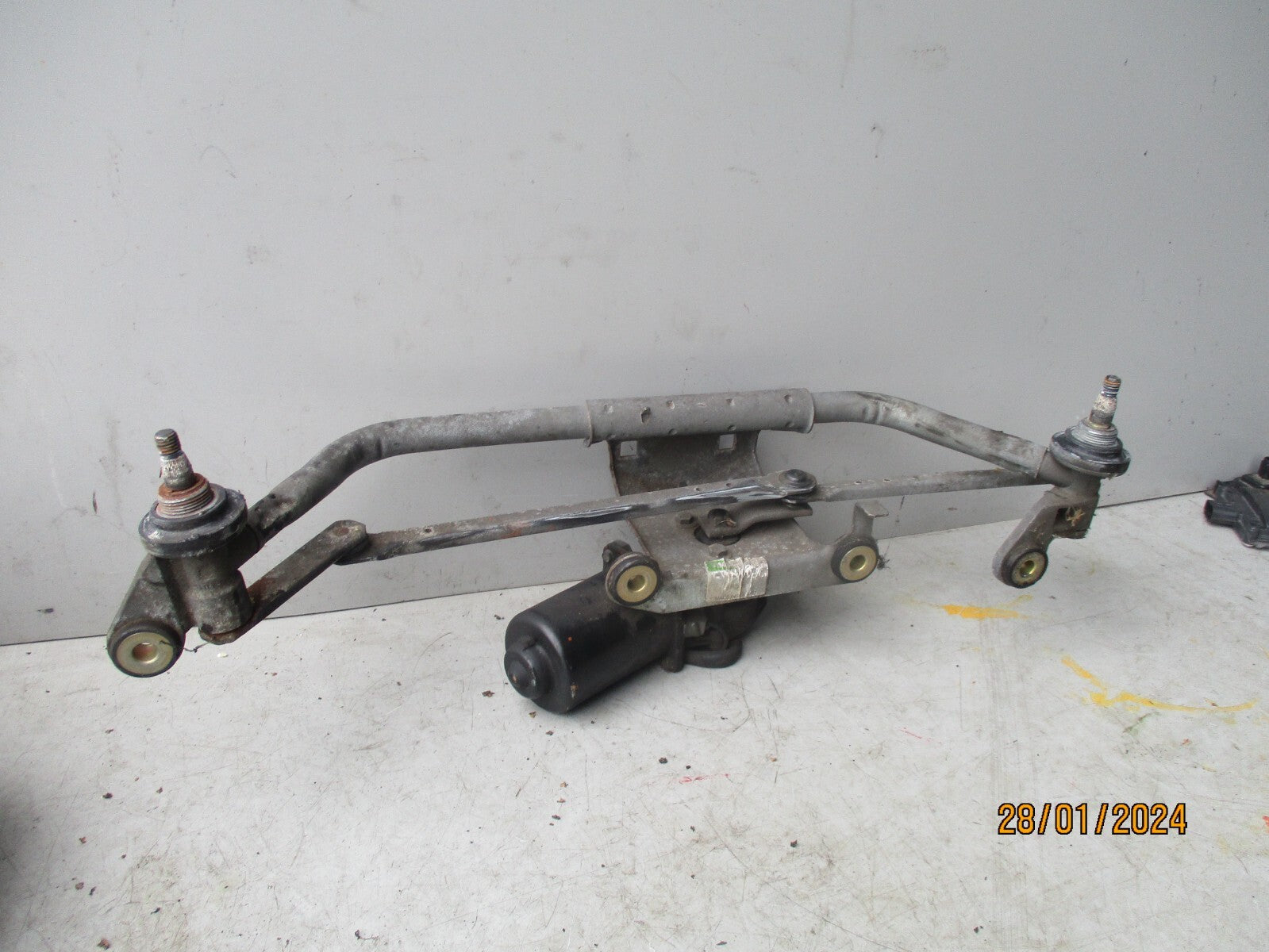 PEUGEOT EXPERT MK1 2004 FRONT WINDSCREEN WIPER MOTOR & LINKAGES