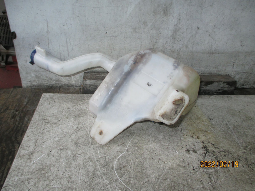 FIAT PUNTO 2006 MK3 FRONT WINDSCREEN WASHER BOTTLE
