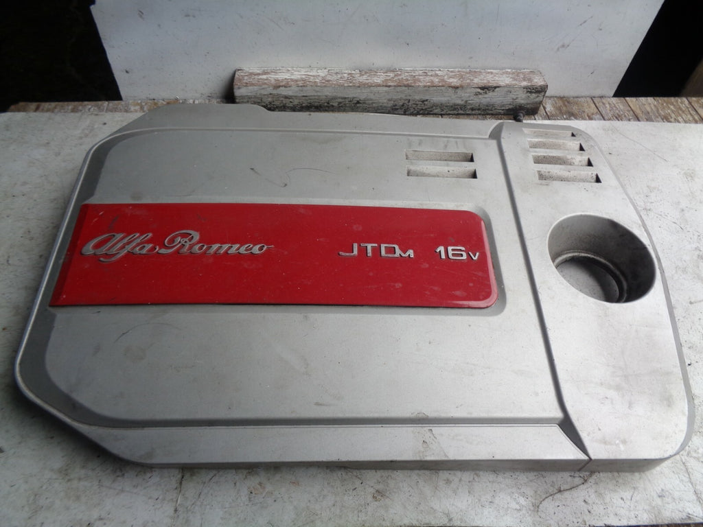 ALFA ROMEO 159 1.9 JTDM 16V ENGINE TOP COVER 55201210