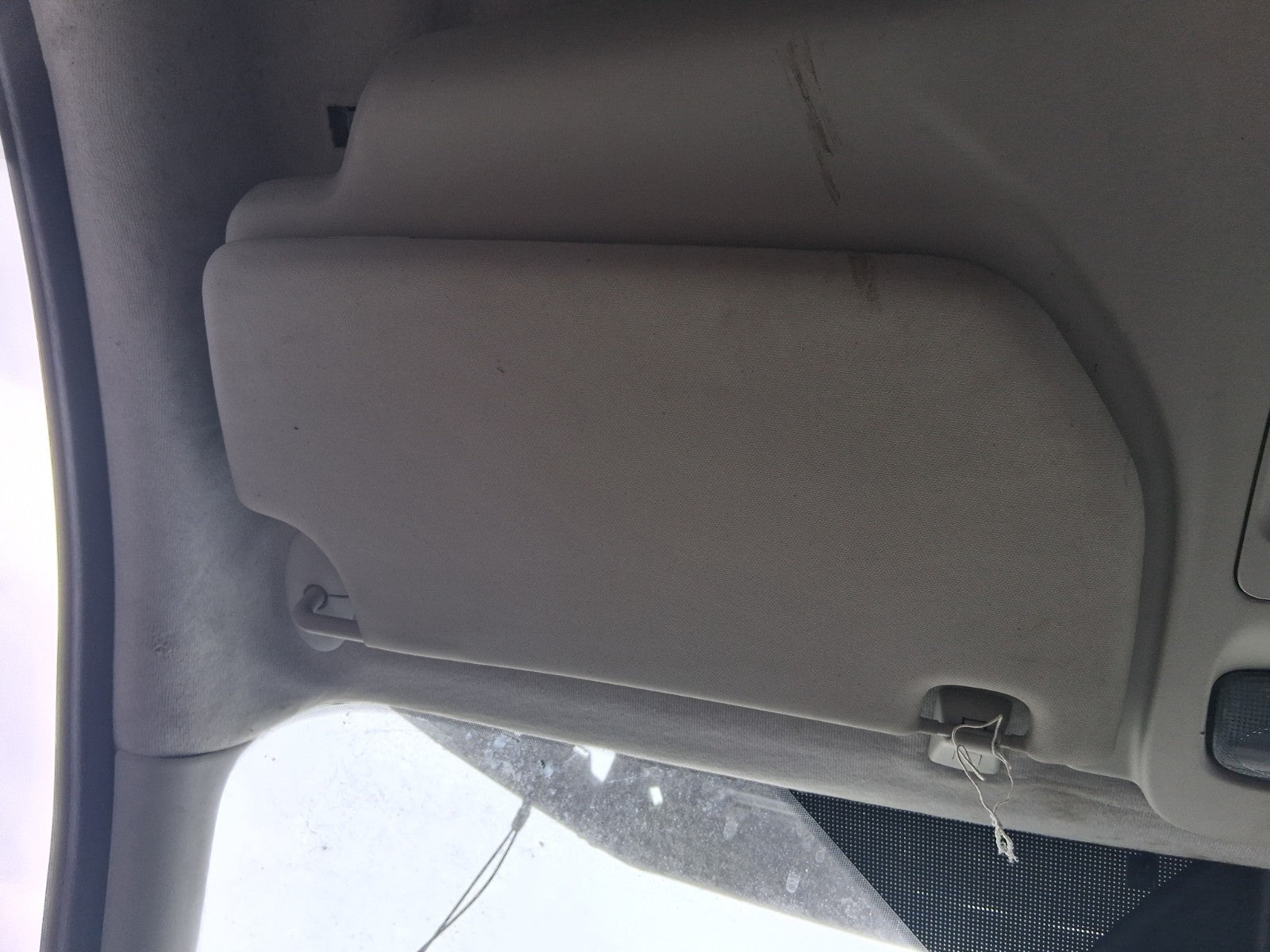 FORD TRANSIT COURIER 2015 NSF PASSENGER SIDE FRONT SUN VISOR CREAM