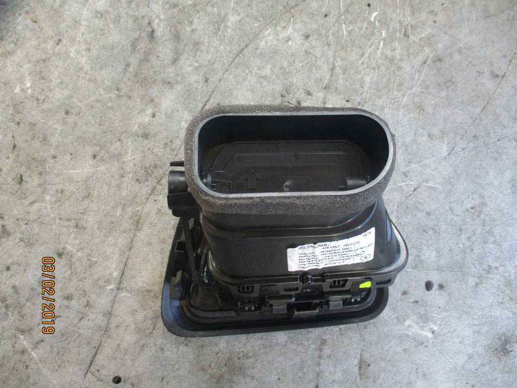 RENAULT KADJAR 2016 CENTRE DASHBOARD AIR VENTS 00209442 00209441 00189113 01