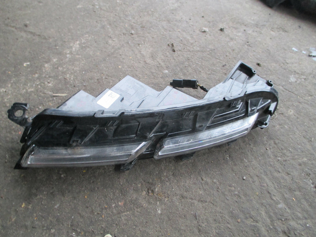 CITROEN C5 AIRCROSS 2019 NSF PASSENGER SIDE FRONT DRL 9818005180 DAMAGED