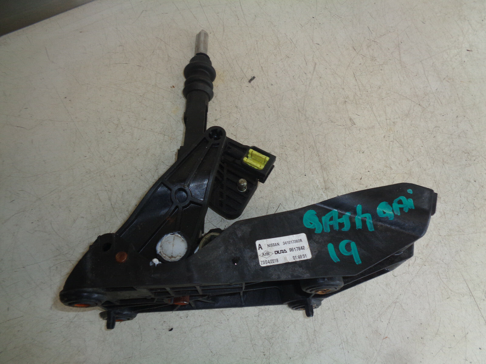 NISSAN QASHQAI J11 MK2 6 SPEED MANUAL GEARSTICK LEVER SELECTOR 341017283R