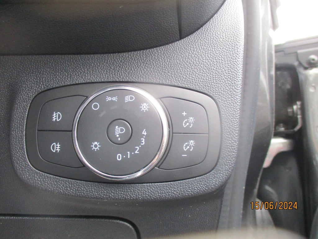 FORD FIESTA MK8 2023 HEADLIGHT & FOGLIGHT CONTROL SWITCH PANEL