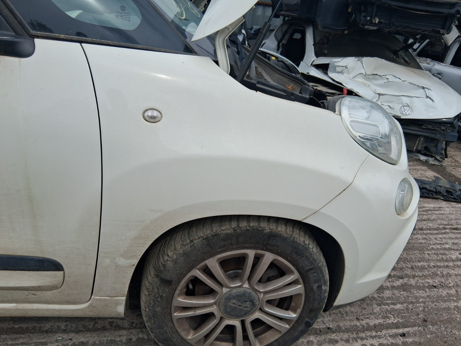 2019 FIAT 500L HATCH OSF DRIVER SIDE FRONT WING PANEL WHITE BIANCO GELATO 934/A
