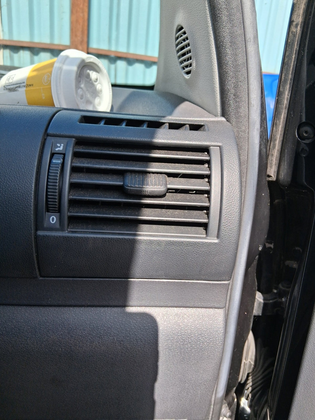 2011 VW VOLKSWAGEN FOX 3 DOOR OSF DRIVER SIDE FRONT RIGHT AIR VENT