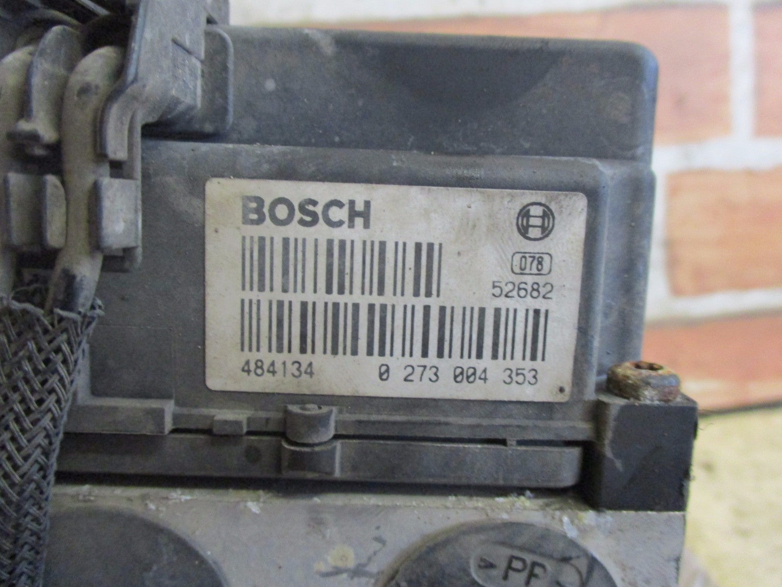 CITROEN XSARA PICASSO 2003 1.6 ABS BRAKE PUMP CONTROLLER MODULE 0273004353