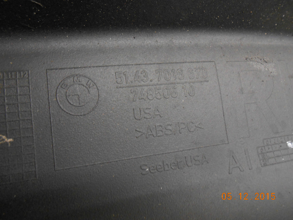 BMW Z4 E85 2004 OSR DRIVER SIDE REAR STORAGE COMPARTMENT CUBBY INSERT 7016 670