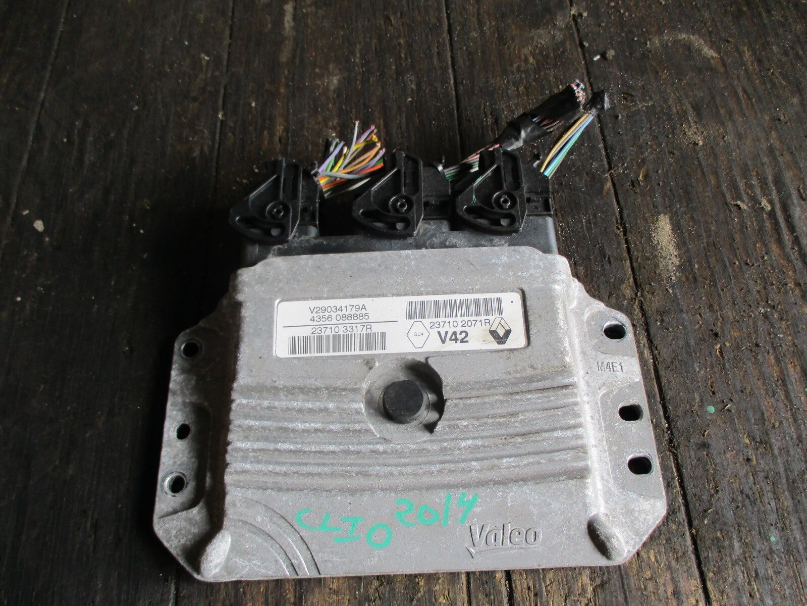 RENAULT CLIO 2014 1.2 PETROL ENGINE CONTROL UNIT 237103317R