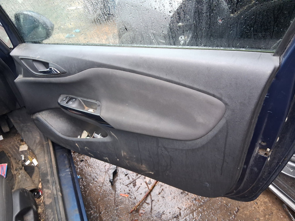 2017 VAUXHALL CORSA E OSF DRIVER SIDE FRONT RIGHT DOOR CARD PANEL