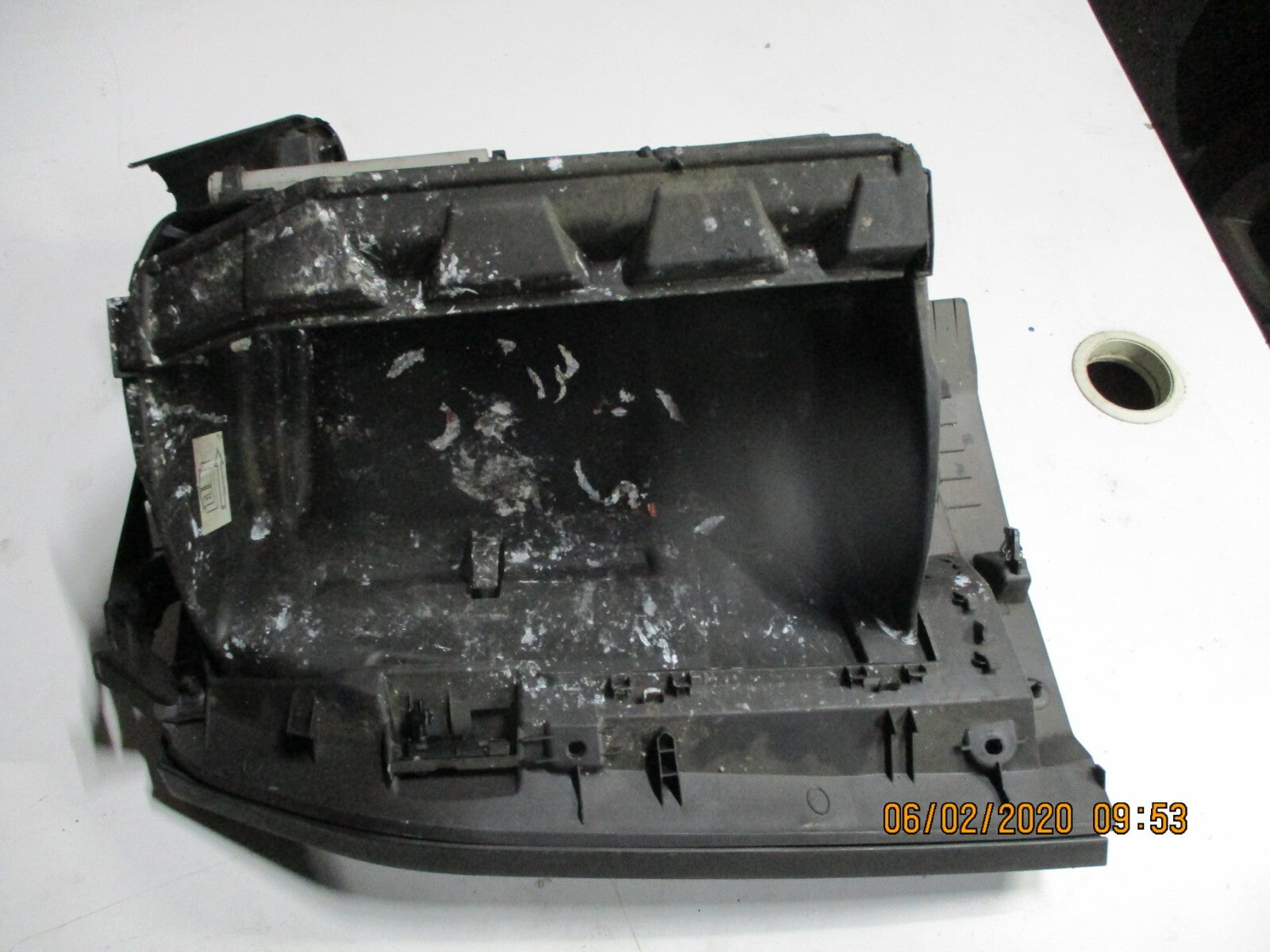 FORD FOCUS MK3 2015 INTERIOR STORAGE COMPARTMENT GLOVEBOX GLOVE BOX F1EBA06044BE