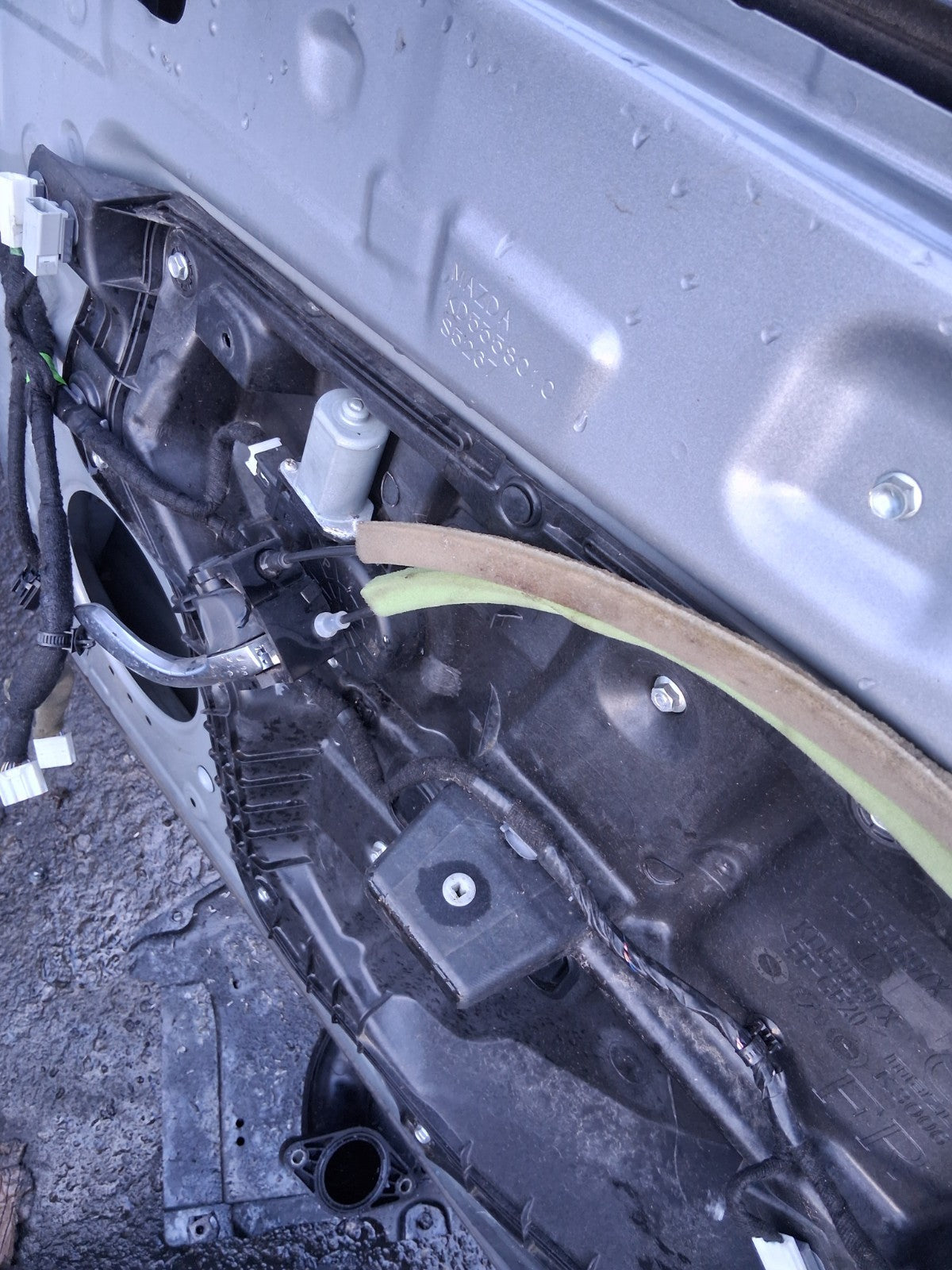 2013 MAZDA CX 5 MK1 OSF DRIVER SIDE FRONT RIGHT BARE DOOR LIQUID SILVER P38