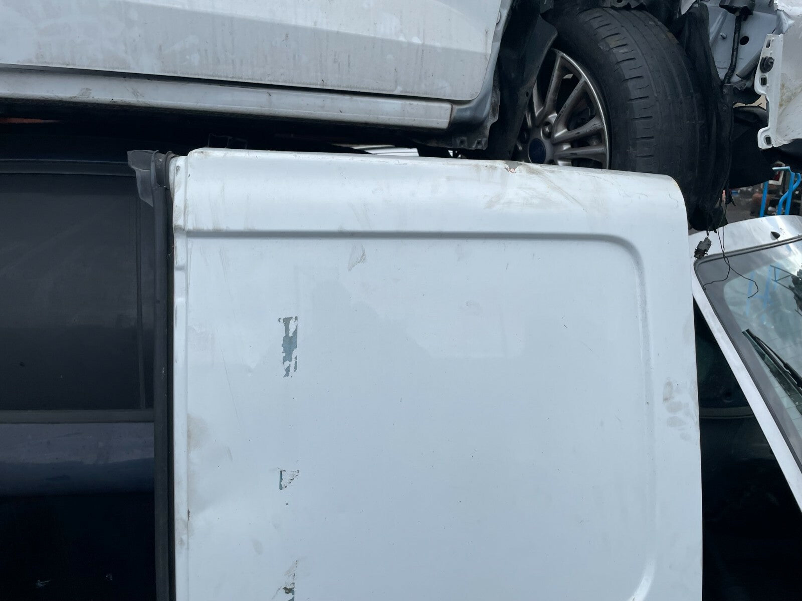 VAUXHALL VIVARO MK1 2007 OSR DRIVER SIDE REAR DOOR WHITE