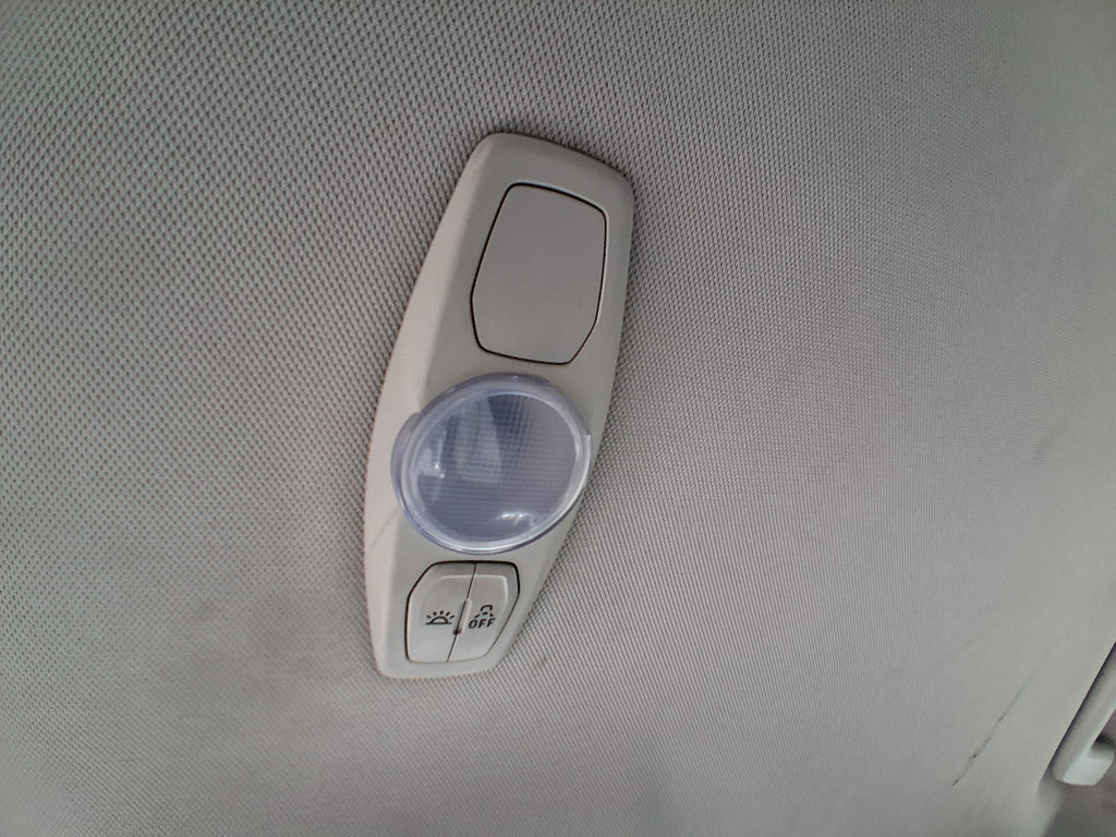 2015 FORD FOCUS MK3 HATCHBACK INTERIOR ROOF READLING COURTESY LIGHT