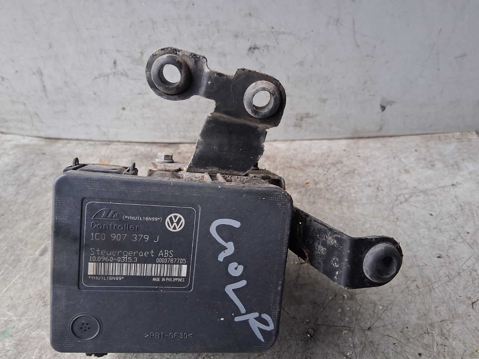 2002 VW VOLKSWAGEN GOLF MK4 ABS PUMP CONTROL MODULE 1C0907379J
