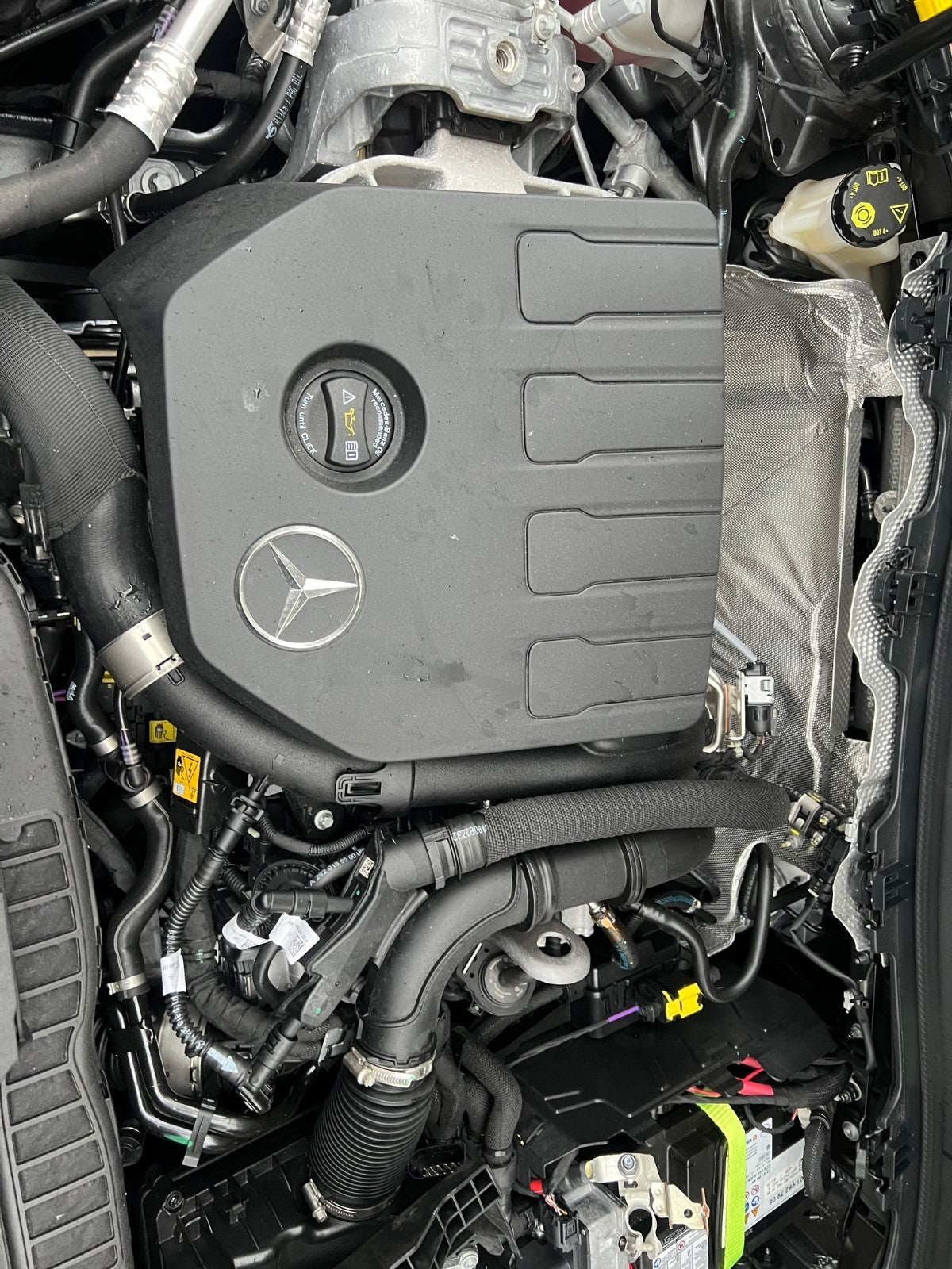 2025 MERCEDES BENZ GLA 1.3 PETROL BARE ENGINE INJECTOR & PUMPS 282.914 1K MILES