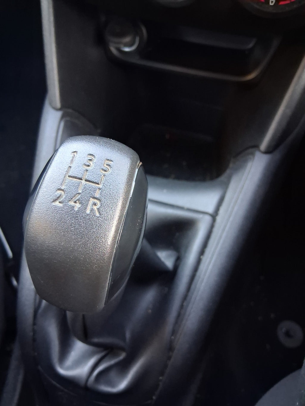 2014 PEUGEOT 208 MANUAL GEAR STICK GEAR SHIFTER GEAR LEVER