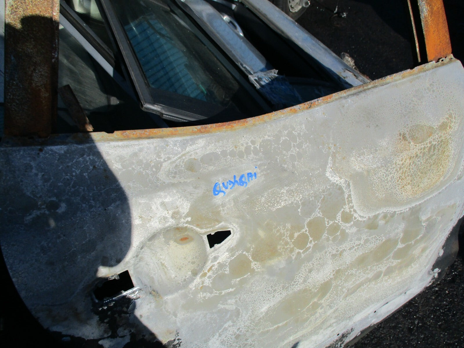 NISSAN QASHQAI J11 MK2 OSR DRIVER SIDE REAR BARE DOOR SHELL GREY (DAMAGED)
