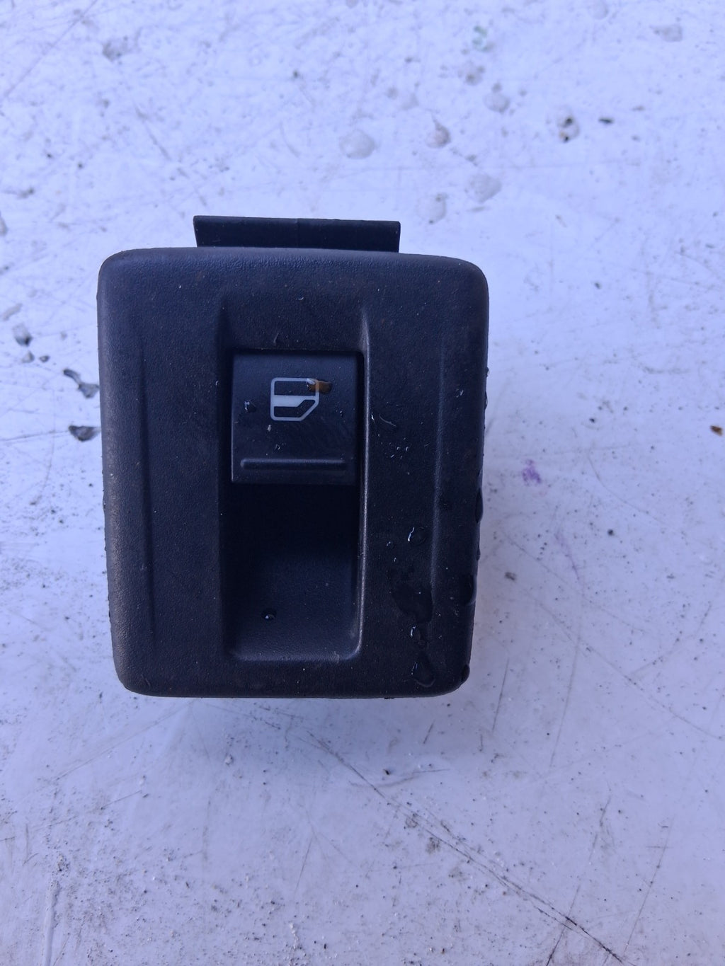 2011 VOLKSWAGEN SCIROCCO MK3 NSF PASSENGER FRONT LEFT WINDOW SWITCH 1K8959851A